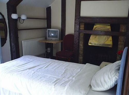 Ely Guest House Экстерьер фото