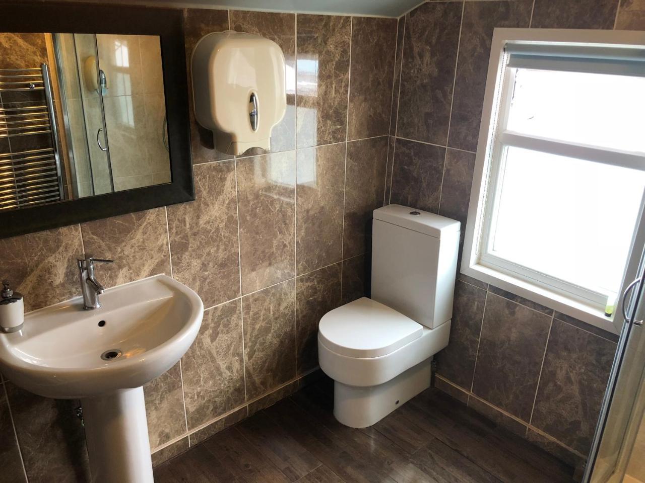 Ely Guest House Экстерьер фото